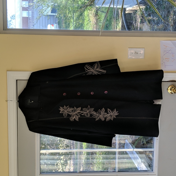 Poleci Winter Coat - Picture 3 of 4